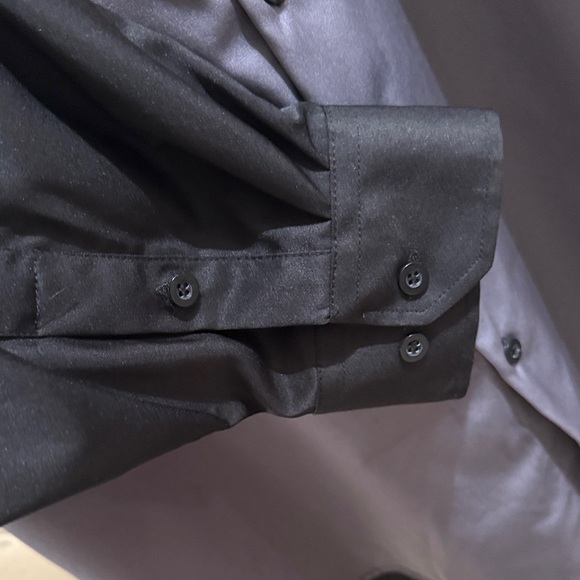 Men's Black and Gray Casual Button Down Shirt - Picture 5 of 6